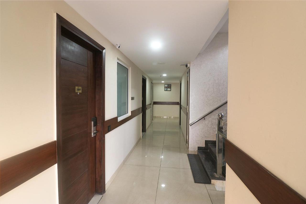 Fabhotel Mid Town Grand Panchkula Exterior foto